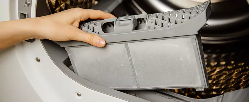 Signs Of A Clogged Dryer Lint Trap in Pensacola, Florida